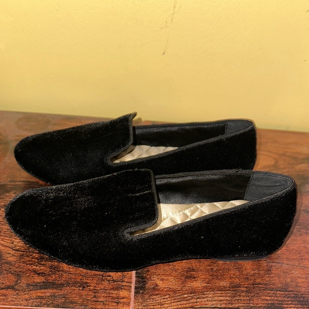 Birdies Starling Black Velvet Flats/Loafers Size 6